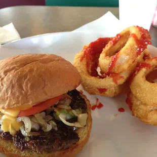 Bulgoki burger w/ onion rings