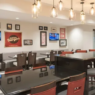 Outlets conveniently available throughout the dining room makes it easy to charge your device or catch up on work while you indulge.