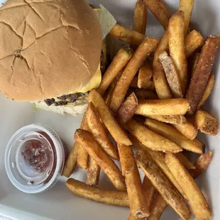 Dbl cheese burger and fries. Outstanding!