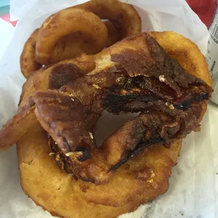 Not sure this is how Onion Rings that get to a customer should look....