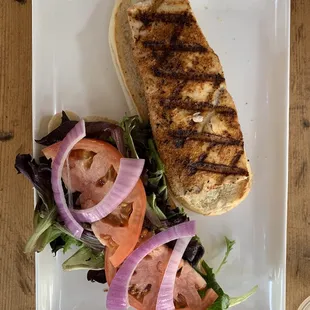 Blackened or Grilled Mahi Sandwich