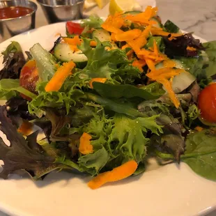 Side salad with mixed green instead of romaine.