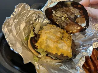 Fat Pat's Bar & Grill