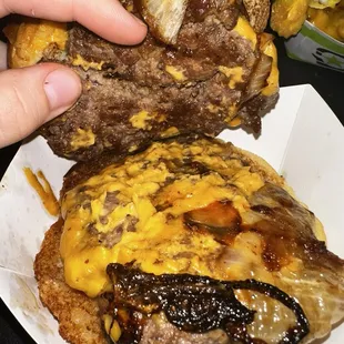 YES, CHEF BURGER which should have mushrooms on it.