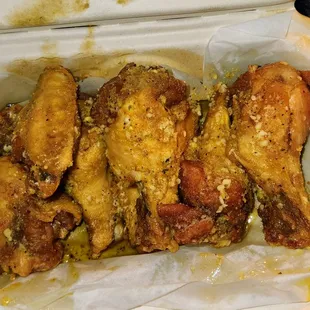 fried chicken, chicken wings and fried chicken, fried chicken wings, chicken wings, food, poultry, chicken, bbq chicken, bbq wings