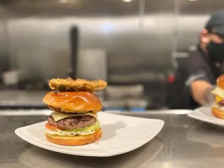 Lennys Burger