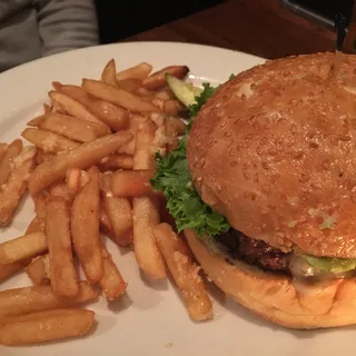 Spicy Guacamole Cheeseburger
