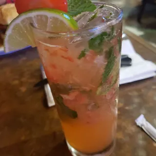 Fresh Strawberry Mojito