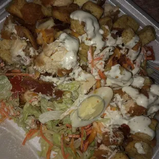 Crispy chicken salad with bacon and croutons