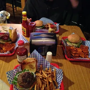 Table full o' goodness!