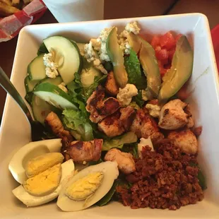 Looks good except the avacado needs to be freshly cut