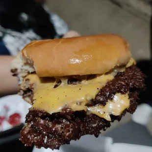 Mac Donald Cheese Burger