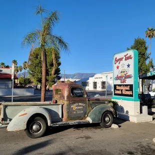 Burger Town USA Restaurant in Redlands Cal is terrific!