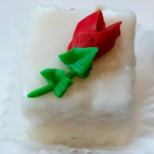 Petit Four