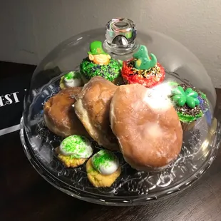 food, donuts, dough desserts