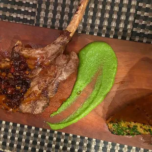 Tomahawk pork chop