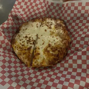 Kids cheese pizza
