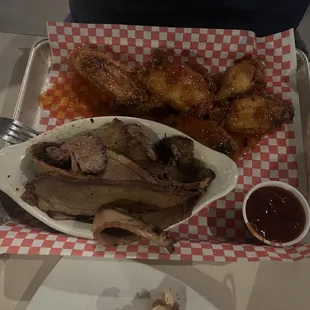2 meat platter; brisket and wings (sweet chili sauce)
