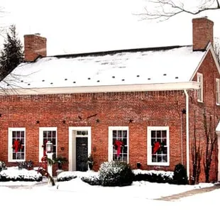 Willis Graves Bed and Breakfast Inn - the Main House at Christmas.