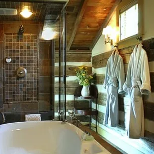 William Rouse Log Cabin Retreat Bathroom
