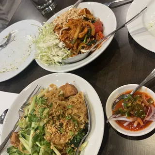 Chicken Burmese Pad Thai (GF)