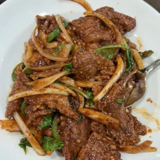 Basil & Dried Chili Beef
