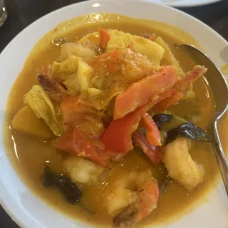 Pumpkin Shrimp Curry (GF)