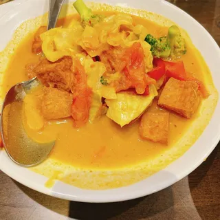 Pumpkin Tofu Curry (GF)