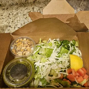 teal leaf salad (regular)