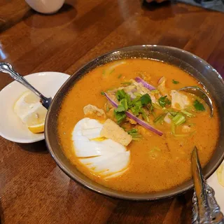 Ohn-No-Khao-Swe(GFS) (Coconut Noodle Soup)