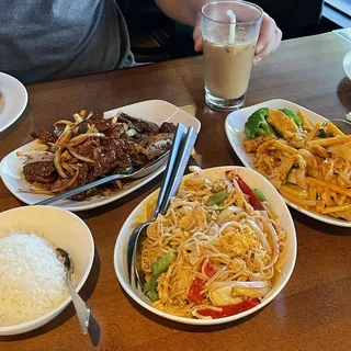 Wok Fried Spicy Noodle