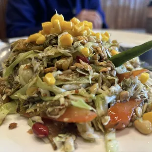 Tealeaf Salad