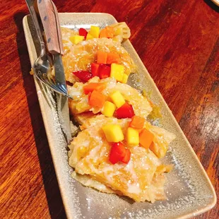 Dessert: fruit Platha