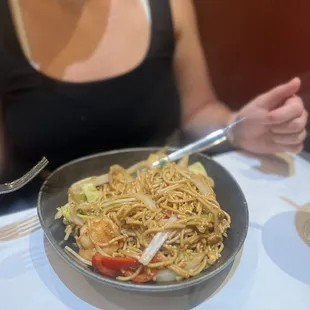 Burmese Chow Mein (Shrimp)