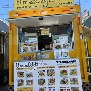 outside, ramen and noodles