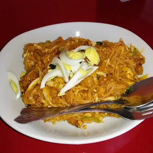 ramen and noodles, food