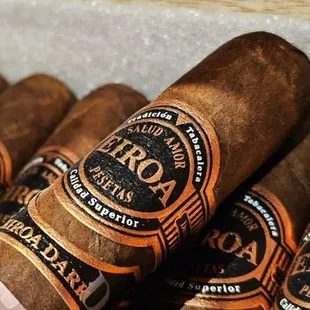 Eiroa Dark