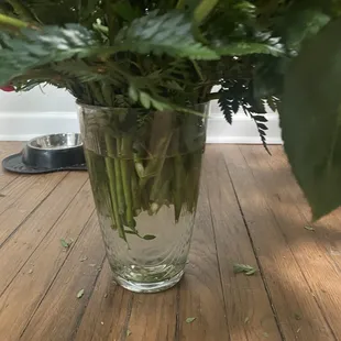 Tiny Vase looks like a cheap cup