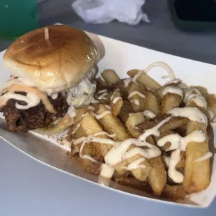 Hot Chicken Slider + Fries