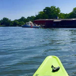 Good place for w peaceful journey through the bay.