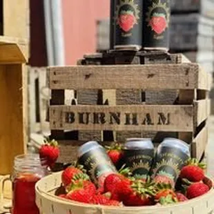 SUMMER'S BLEND STRAWBERRY SAINT HARD CIDER