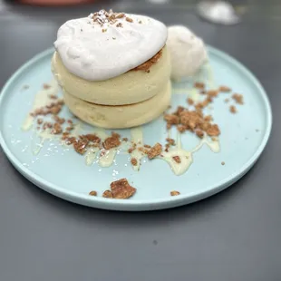 Limited time: cinnamon soufflé pancake