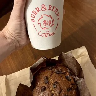 Chai latte + pumpkin chocolate chip muffin