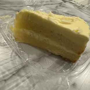 Limoncello cake is awesome!