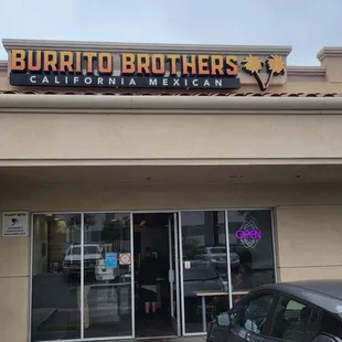Burrito brother nice