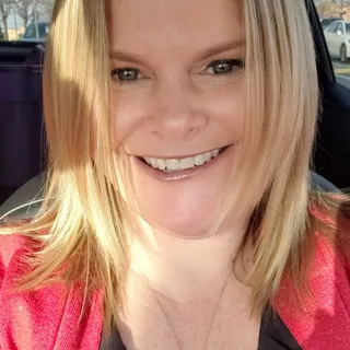 Tami B.