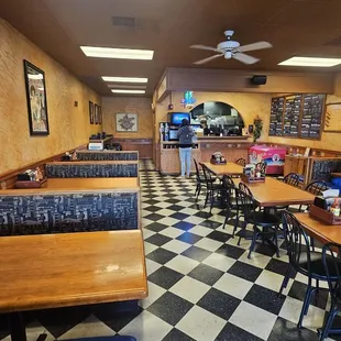 sushi and sashimi, interior