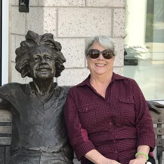 Lynda D.