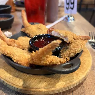 Breaded shrimp with sweet sauce