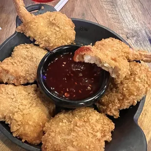 Breaded shrimp with sweet sauce